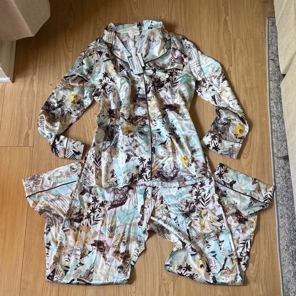 Aquarius Zodiac Classic Silk Pajama Set